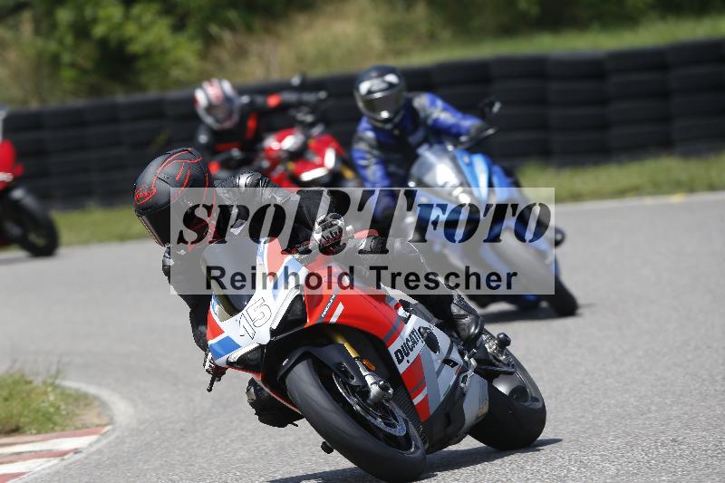 /27 12.06.2025 Ducati Schweiz Trackday Warmup  ADR/gruen-vert/15
